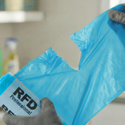 RFD 60 Sacchi Spazzatura 55x65 cm con MANIGLIE, 4 Rotoli da 15 Buste, Alta Resistenza Antigoccia, Formato 40 Litri per Raccolta Differenziata, AZZURRI, Ideale per Casa e Ufficio